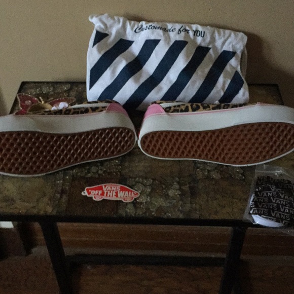 VANS OFF THE WALL CUSTOMIZED 7.5 - Picture 4 of 7